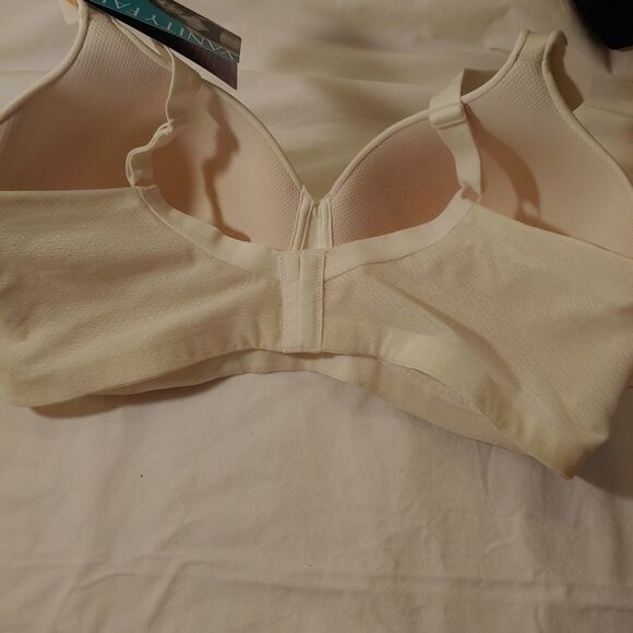 NWT Vanity Fair Women's Size 42DD Coconut White Breathable Luxe Full Figure Bra. - Picture 6 of 8